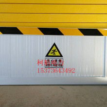  深圳聯(lián)達(dá)斯玻璃鋼制品廠 主營(yíng) 毒鼠盒 擋鼠板 防蚊閘